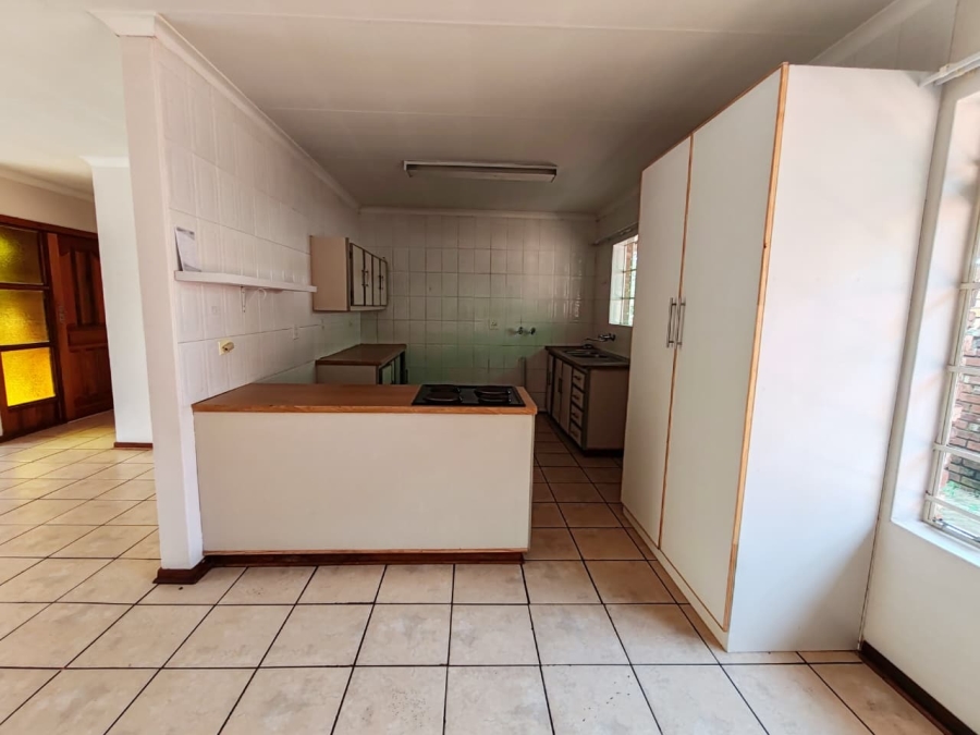 3 Bedroom Property for Sale in Kannoniers Park North West